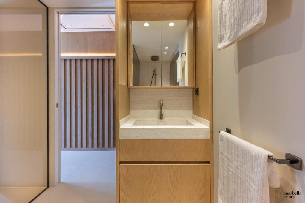 Apartment Penthouse Puente Ref #105