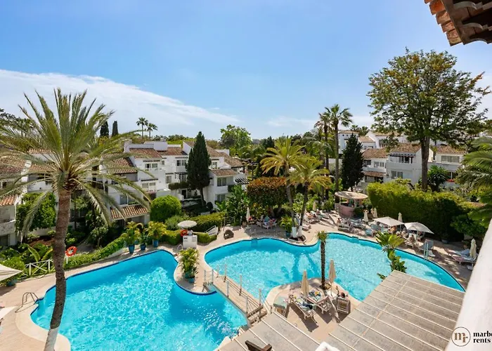 Penthouse Puente Romano Ref #105